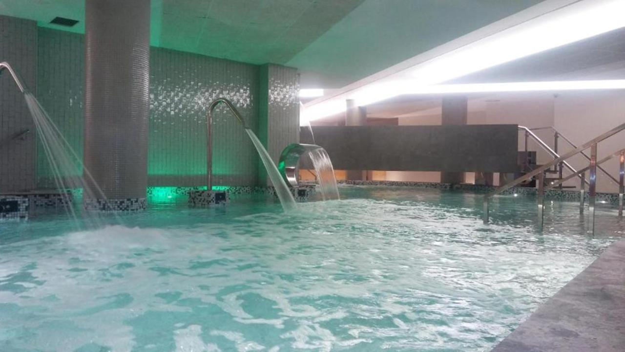 Spa Suites Odeón Narón Exterior foto